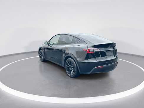 Used 2020 Tesla Model Y Long Range AWD/4WD image 7