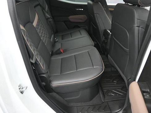 New 2026 GMC Canyon Denali AWD/4WD image 10