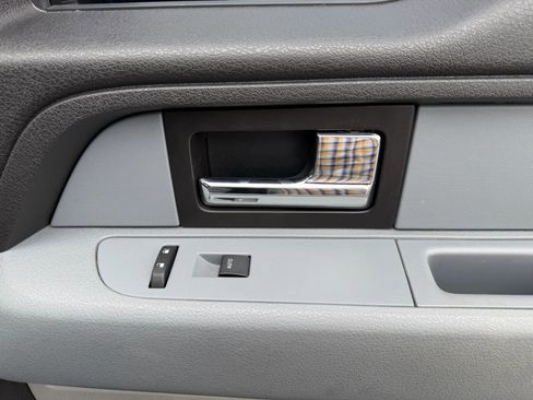 Used 2014 Ford F150 XLT image 32