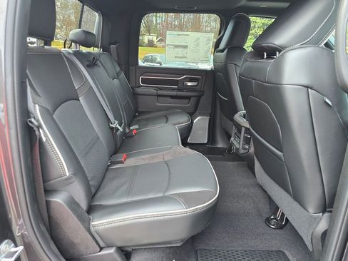 New 2026 RAM 2500 Laramie AWD/4WD image 24