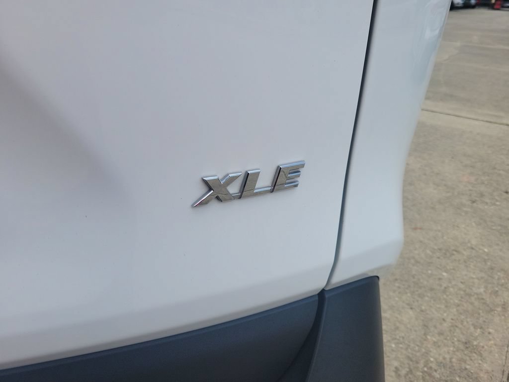 Certified 2025 Toyota RAV4 XLE FWD image 10