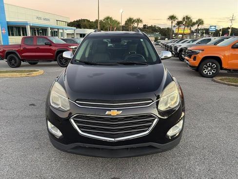 Used 2017 Chevrolet Equinox Premier image 2