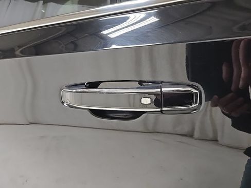Used 2021 GMC Yukon XL Denali AWD/4WD image 51