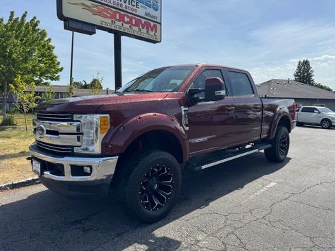 Used 2017 Ford F350 Lariat w/ Lariat Value Package AWD/4WD image 1