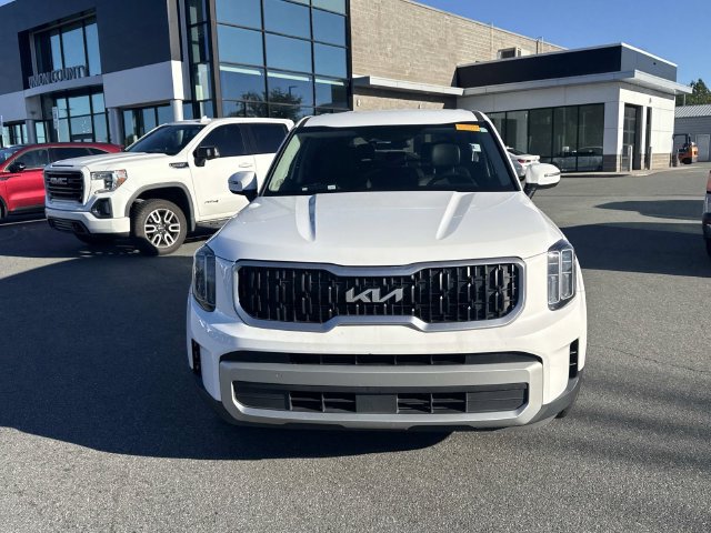 Certified 2024 Kia Telluride LX FWD image 2
