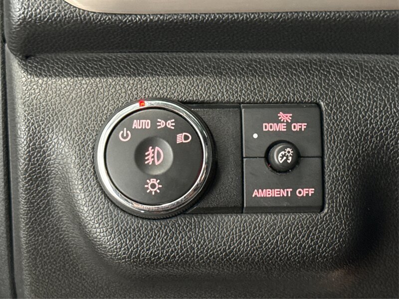 Used 2016 GMC Acadia Denali AWD/4WD image 32