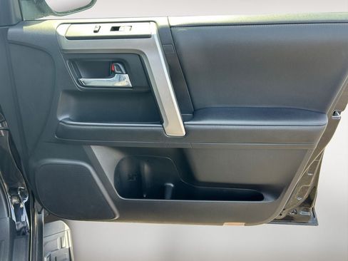 Used 2024 Toyota 4Runner SR5 Premium w/ Moonroof Package AWD/4WD image 25