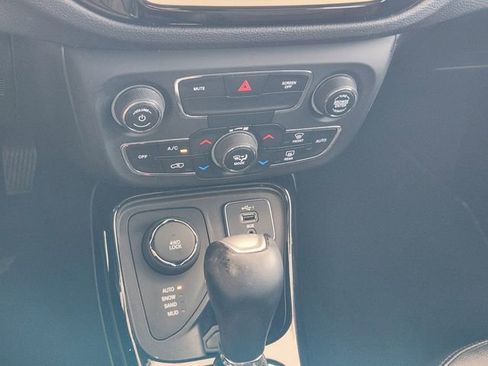 Used 2020 Jeep Compass Limited image 21