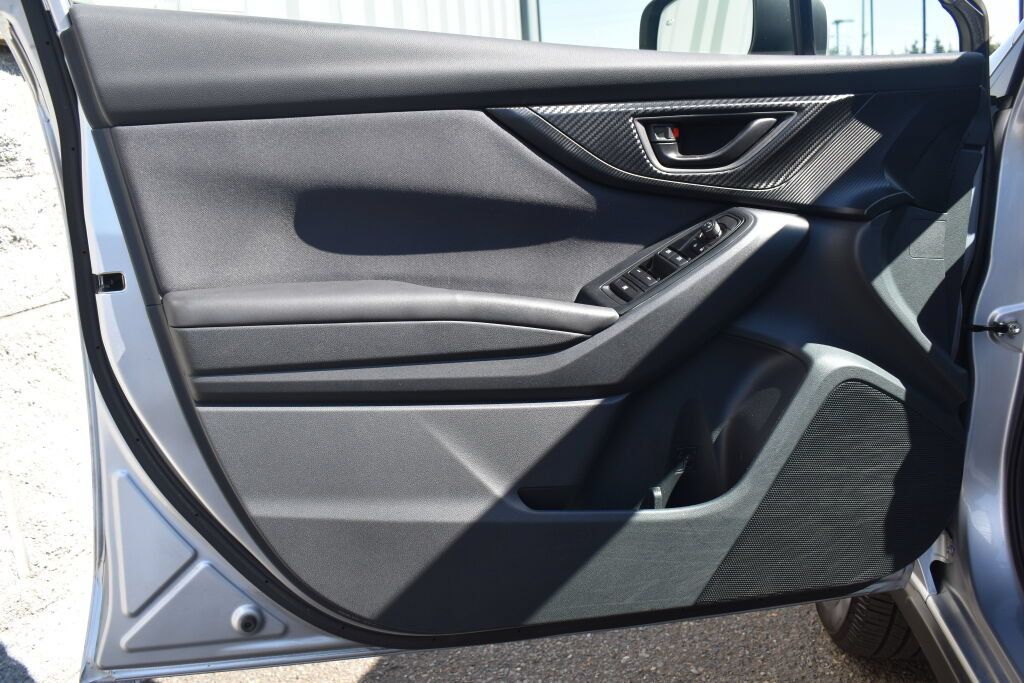 Used 2018 Subaru Crosstrek 2.0i Premium AWD/4WD image 16