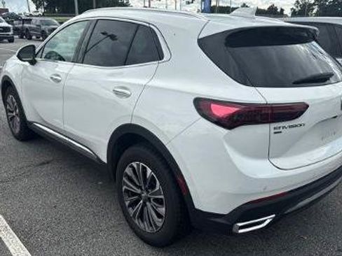 Used 2024 Buick Envision Preferred AWD/4WD image 3
