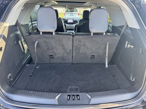 Used 2023 Ford Explorer XLT w/ Equipment Group 202A image 28
