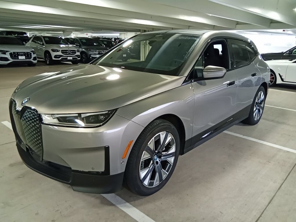Certified 2024 BMW iX xDrive50 AWD/4WD image 1