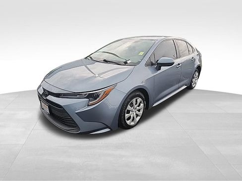 Used 2023 Toyota Corolla LE FWD image 14