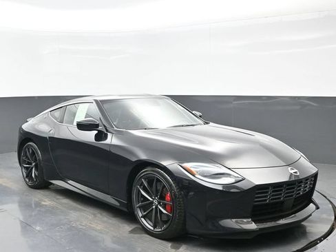 Used 2024 Nissan Z Performance w/ Floor Mat Package RWD image 8