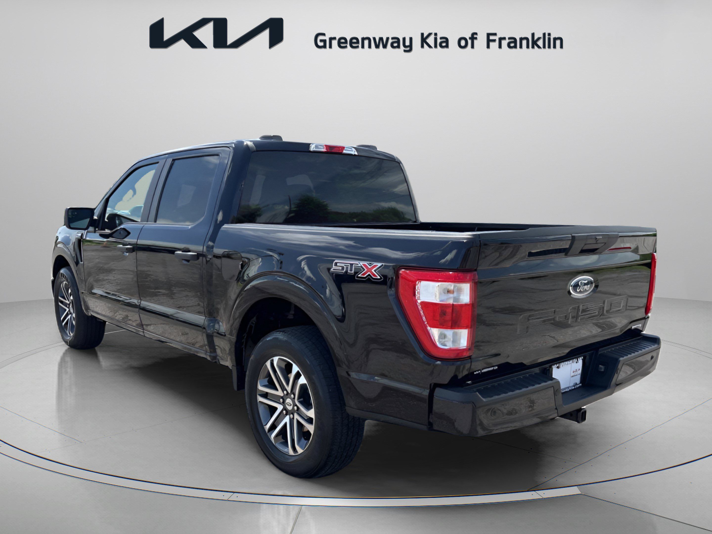 Used 2022 Ford F150 XL w/ STX Appearance Package RWD image 5