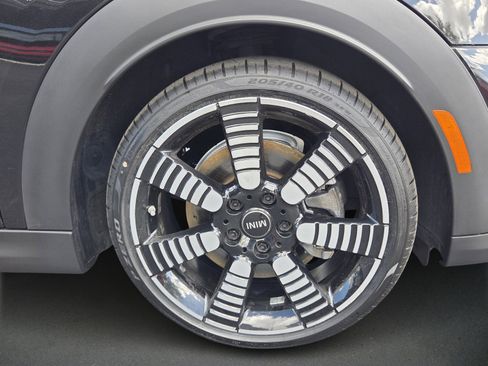 Used 2023 MINI Cooper S image 9