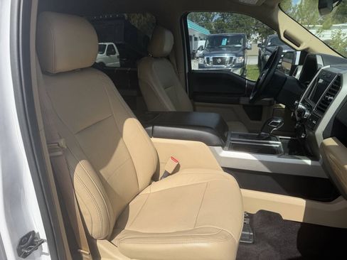 Used 2017 Ford F150 Lariat w/ Equipment Group 501A Mid AWD/4WD image 13