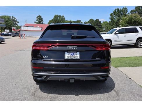 Used 2021 Audi Q8 Premium Plus w/ Premium Plus Package AWD/4WD image 4