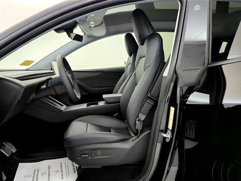 Used 2026 Tesla Model Y Long Range image 24