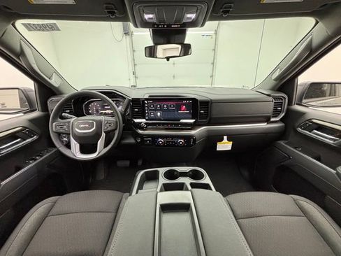 New 2026 GMC Sierra 1500 Elevation AWD/4WD image 3