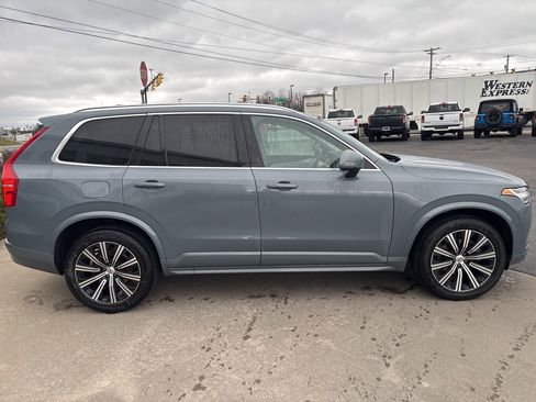 Used 2023 Volvo XC90 B5 Core w/ Climate Package image 5
