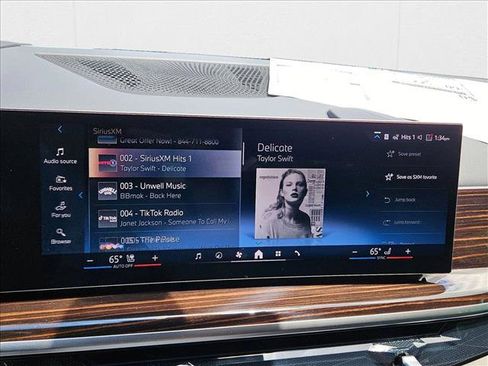 Used 2026 BMW X5 xDrive50e w/ M Sport Package image 12