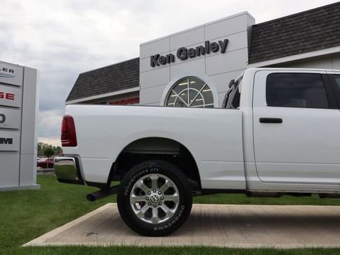 Used 2026 RAM 3500 Big Horn AWD/4WD image 39