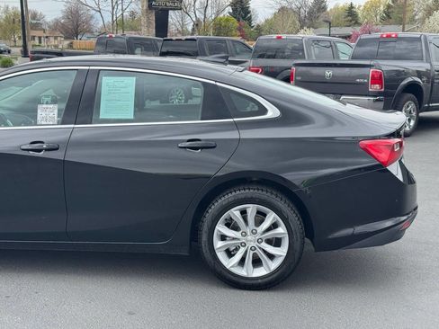 Used 2025 Chevrolet Malibu LT FWD image 10