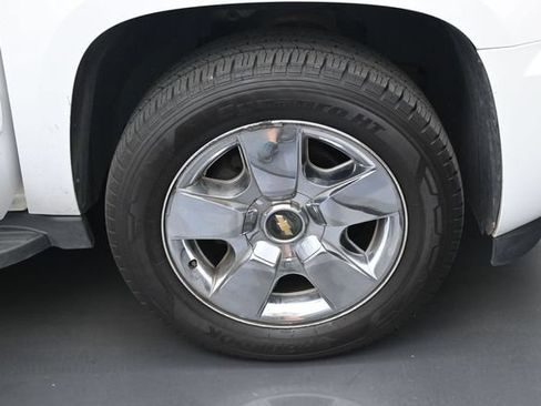 Used 2014 Chevrolet Suburban LT AWD/4WD image 41
