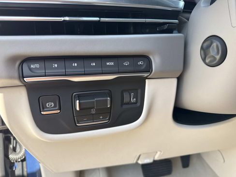 New 2026 Cadillac Escalade Platinum Sport w/ LPO, ONYX Package AWD/4WD image 34