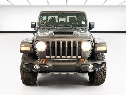 Used 2022 Jeep Gladiator Mojave w/ Safety Group AWD/4WD image 2