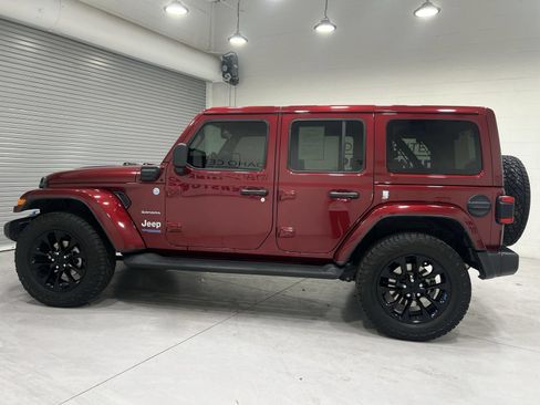 Used 2022 Jeep Wrangler Unlimited Sahara w/ Cold Weather Group AWD/4WD image 5
