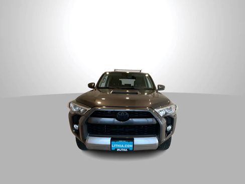 Used 2019 Toyota 4Runner TRD Off-Road Premium image 3