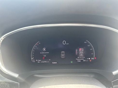 Used 2025 Acura MDX FWD w/ Technology Package image 10