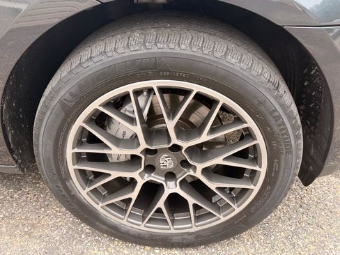 Used 2017 Porsche Macan S AWD/4WD image 16