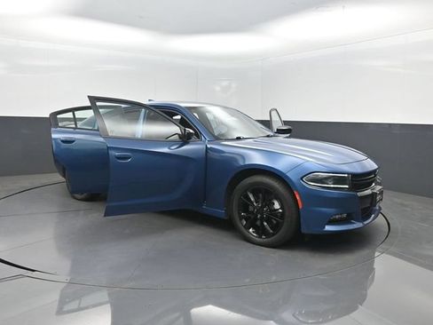 Used 2022 Dodge Charger SXT w/ Blacktop Package AWD/4WD image 42