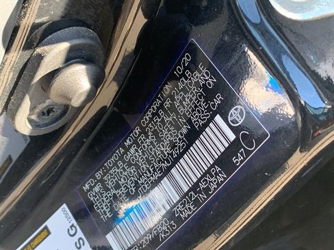 Used 2021 Toyota Corolla LE image 13