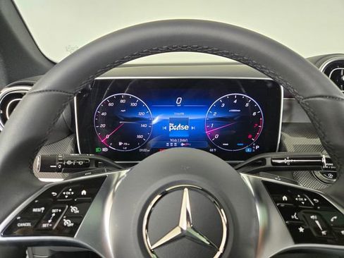 Certified 2026 Mercedes-Benz GLC 300 4MATIC image 32