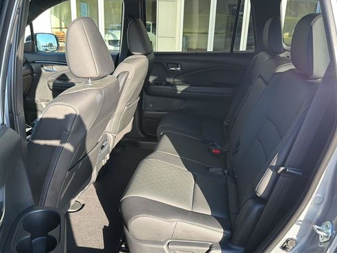 Used 2021 Honda Passport Touring image 11