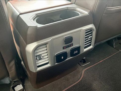 Used 2018 Ford F150 King Ranch image 12