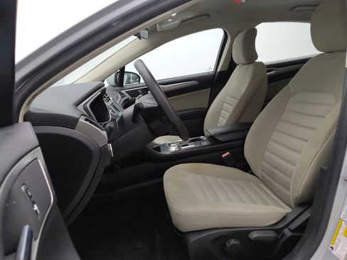 Used 2018 Ford Fusion S image 17