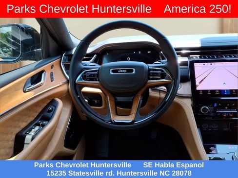 Used 2025 Jeep Grand Cherokee L Summit w/ Advanced Protech Group IV AWD/4WD image 23