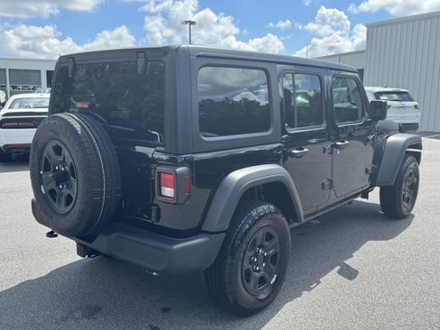 Used 2025 Jeep Wrangler Unlimited Sport AWD/4WD image 5