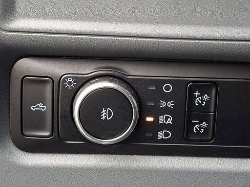 Used 2024 Ford F150 XLT image 24