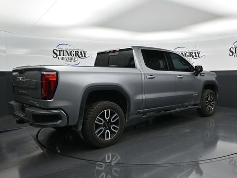 Used 2024 GMC Sierra 1500 AT4 w/ Technology Package AWD/4WD image 7
