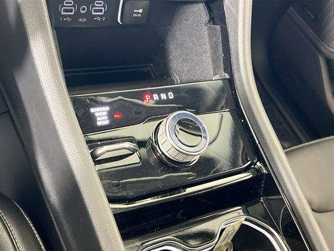 Used 2022 Jeep Grand Cherokee Limited image 17