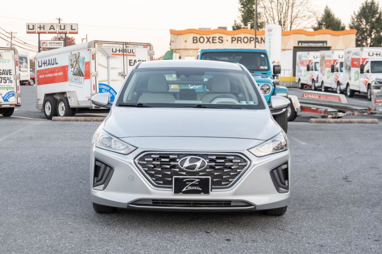 Used 2020 Hyundai Ioniq Blue FWD image 4