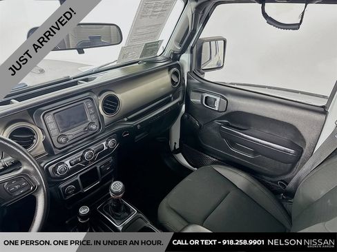 Used 2019 Jeep Wrangler Unlimited Sport AWD/4WD image 21