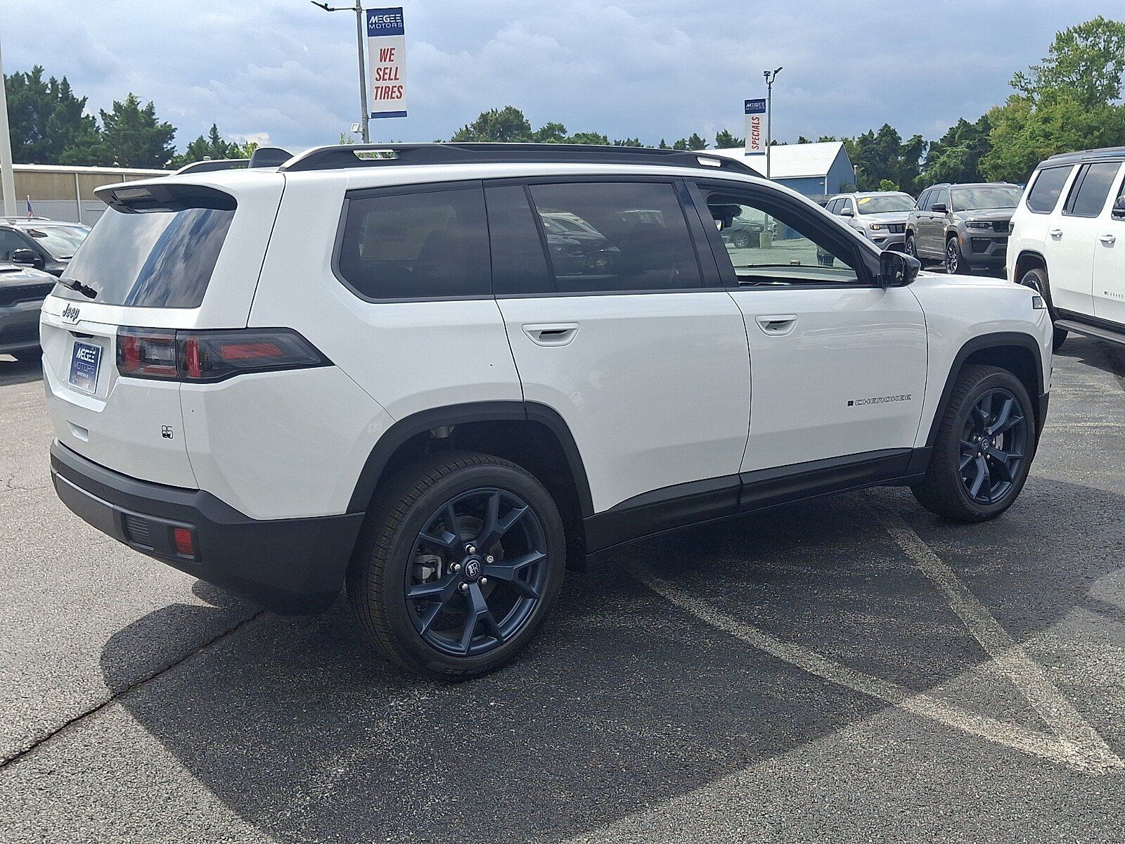 New 2026 Jeep Cherokee Limited AWD/4WD image 6