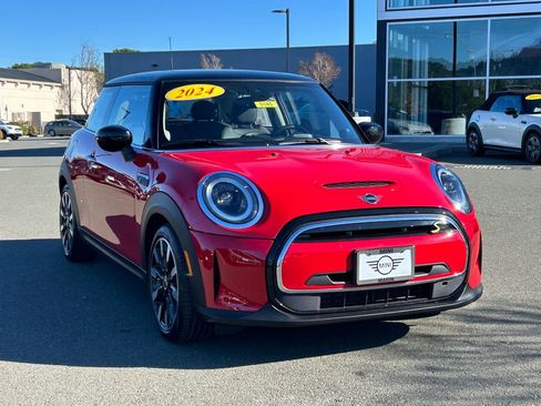 Used 2024 MINI Cooper SE image 7